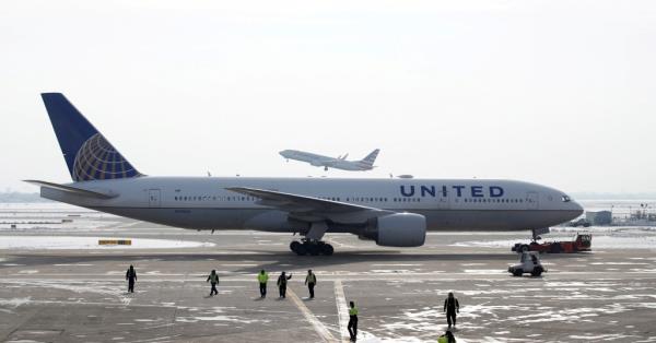 In a statement, the FAA said that United Airlines flight 1641 was forced to return to the gate at Chicago O'Hare Internatio<em></em>nal Airport because of the incident.</p>
<p>