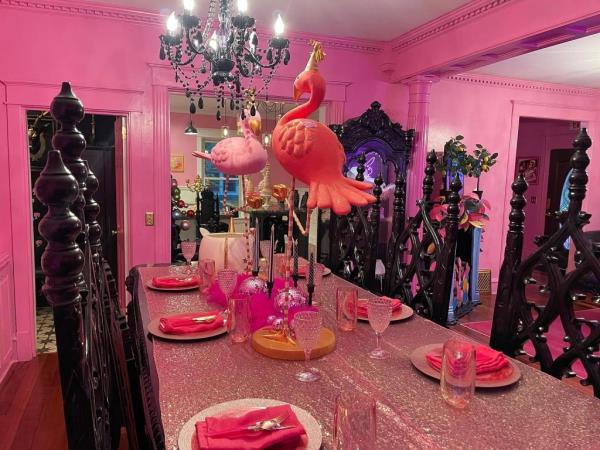 Wisco<em></em>nsin Pink House