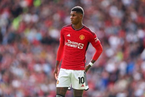 Manchester United v Nottingham Forest - Premier League