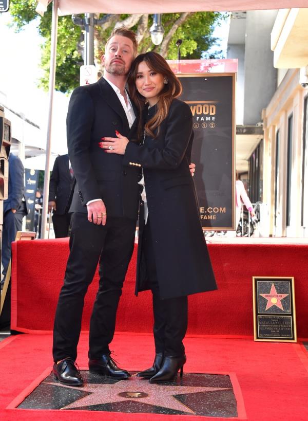 During his acceptance speech, ho<em></em>nored his fiancée Song and their children.