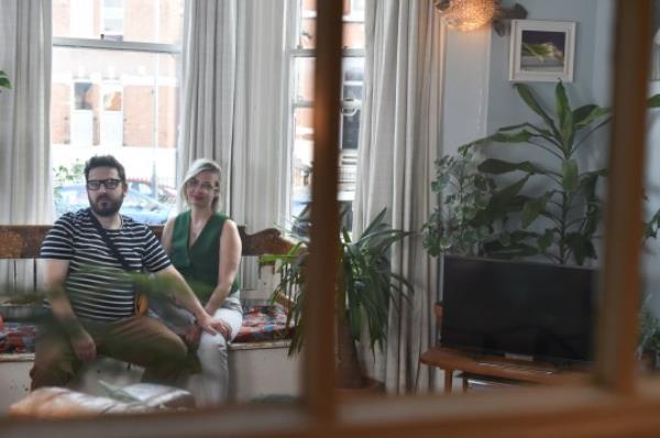 What I Rent: Tim and Mathilde, who pay ￡2,000 a mo<em></em>nth for their Leamington Spa one-bed