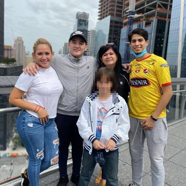 victim and her family 