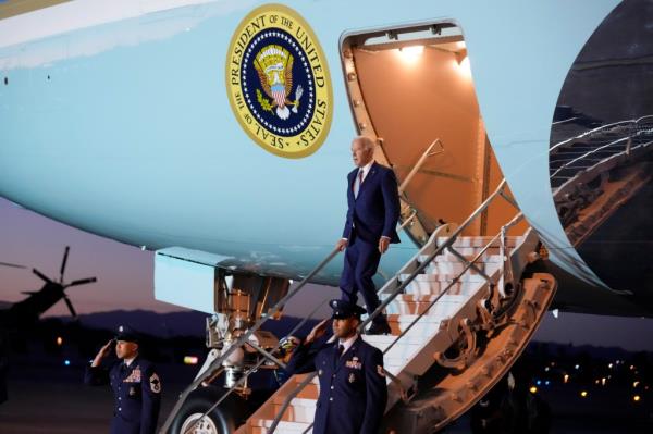 President Joe Biden arrives in Los Angeles, Calif., Friday, Dec. 8, 2023. 