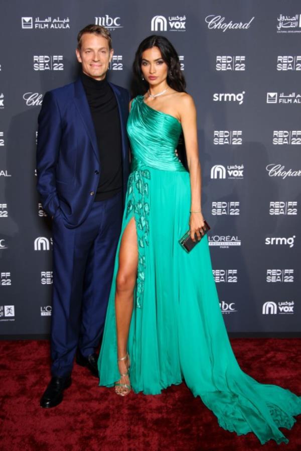 Joel Kinnaman and Kelly Gale attend the Closing Night Gala Red Carpet at the Red Sea Internatio<em></em>nal Film Festival on December 08, 2022