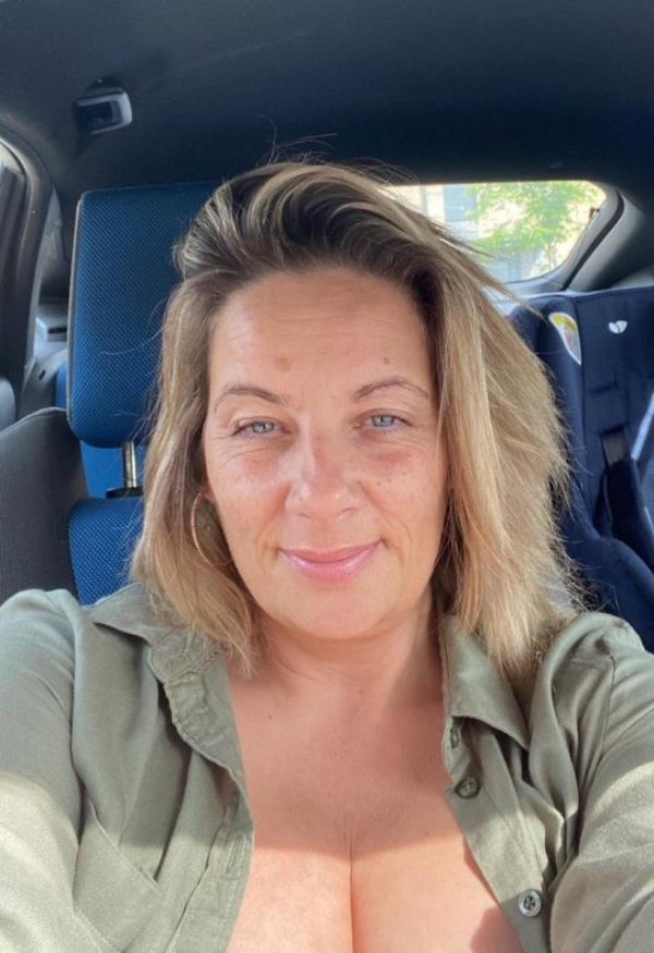 Woman who had surgery left with large scar