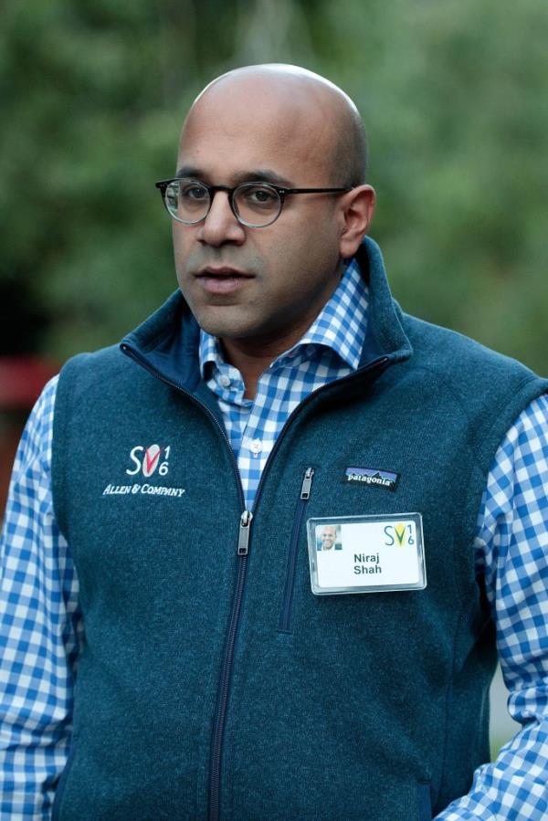 Wayfair founder Niraj Shah urged his employees to work lo<em></em>nger hours in a company-wide email.