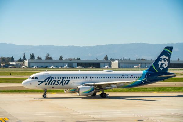 Alaska Airlines Airbus A320-200 aircraft seen at Norman Y. Mineta San Jose Internatio<em></em>nal Airport. 