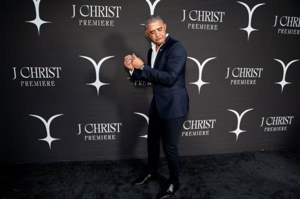 Lil Nas X has Barack Obama, Mariah Carey, Ed Sheeran Kanye West imperso<em></em>nators at his music video premiere 