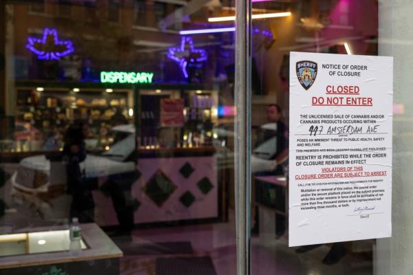 A closure notice on an illegal dispensary on Aug. 7, 2024.