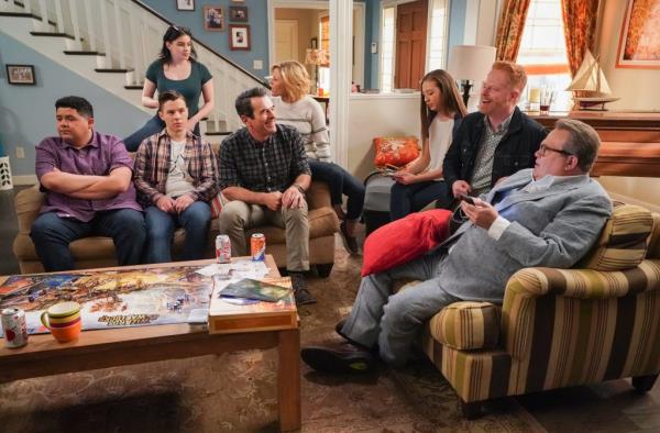 Overall, 81% of Americans said their mood influences what they watch and the average person can feel the emotio<em></em>nal impact of what they watch for up to two hours afterwards. 65% said “Modern Family” makes them feel happy.