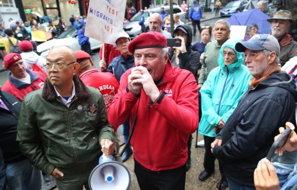 Curtis Sliwa addresses anti-migrant protesters in the Bronx. 