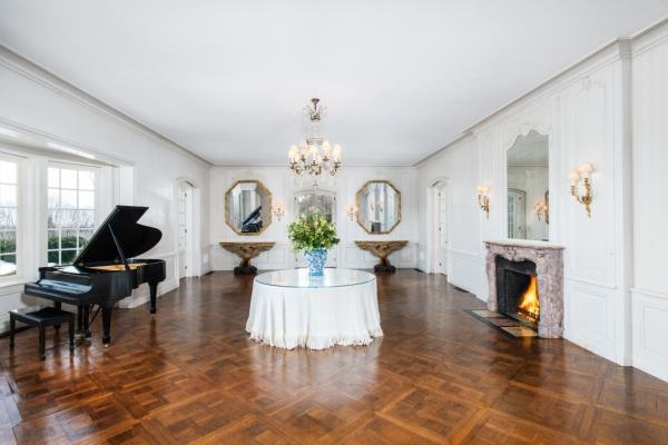 susie hilfiger ct compound