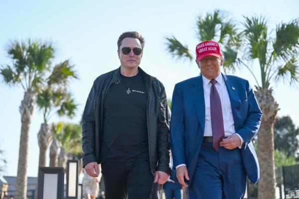 President-elect Do<em></em>nald Trump and Elon Musk meeting at the SpaceX Starship rocket launch in Brownsville, Texas