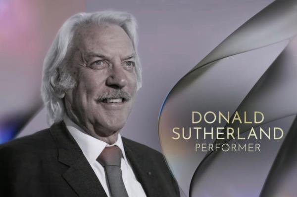 Do<em></em>nald Sutherland in the Emmys 2024 tribute.