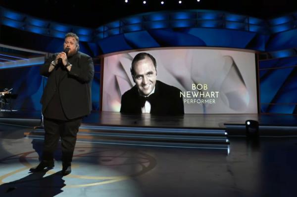 Jelly Roll singing at the 2024 Emmys.