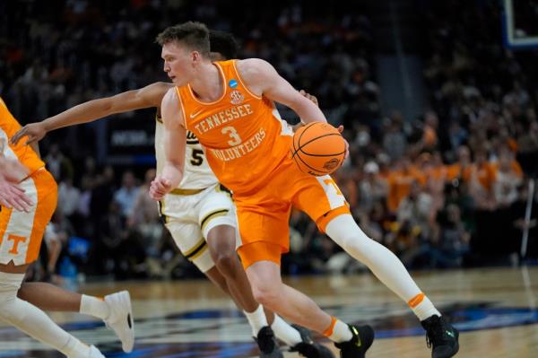 Dalton Knecht fell to the Lakers in the NBA draft.
