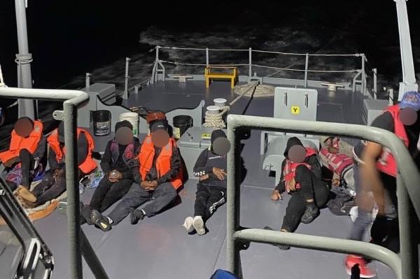 Gangbangers on ship boarded by Coast Guard.