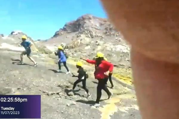 Guides could be heard screaming “Run, run” and “Come on follow me” as others hid behind large rocks in the hope of saving themselves.