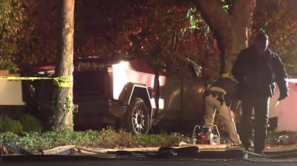 Scene of a crash wher<em></em>e 3 people died early Wednesday and one person was taken to the hospital in a fiery Cybertruck crash in Northern California, just a day before Thanksgiving.