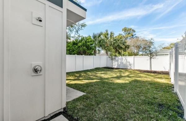 jackso<em></em>nville beach florida spite house