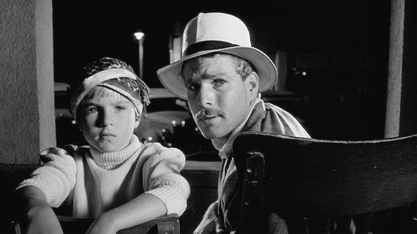 PAPER MOON