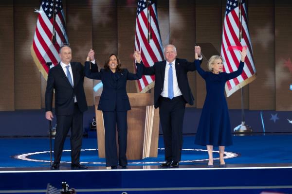 The natio<em></em>nal anthem was performed hours before Vice President Kamala Harris accepted her nomination as the Democratic party presidential candidate.