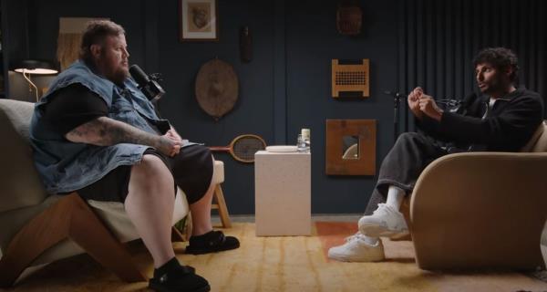 Jelly Roll admitted that he has struggled with food addiction on Jay Shetty's 